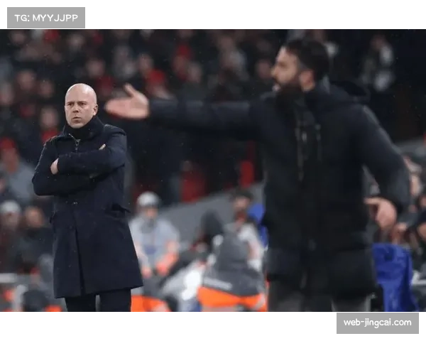 希勒评选双红会最强阵容 曼联仅卢克肖入选 意外落选双标王成焦点